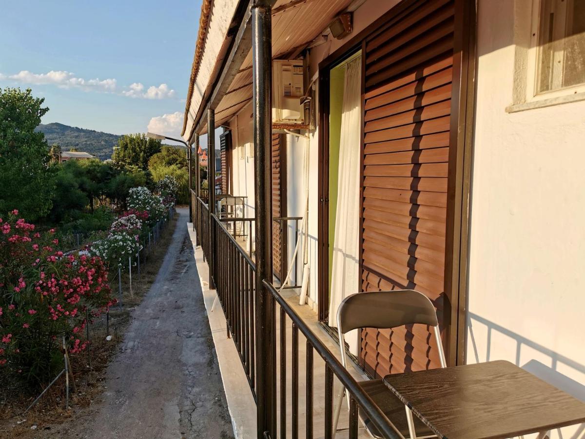 Maria'S Studios Agios Georgios  Exterior photo