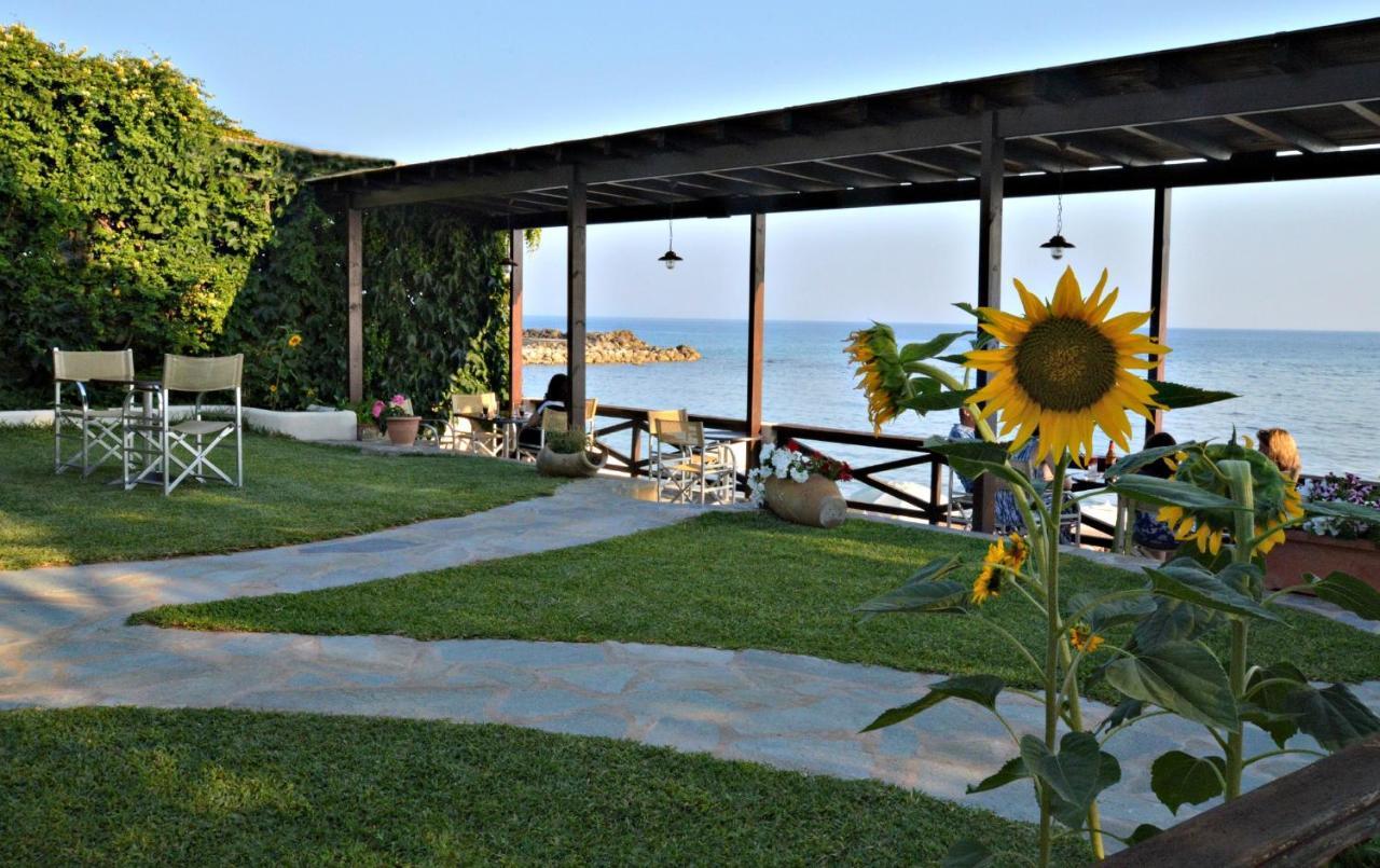 Maria'S Studios Agios Georgios  Exterior photo